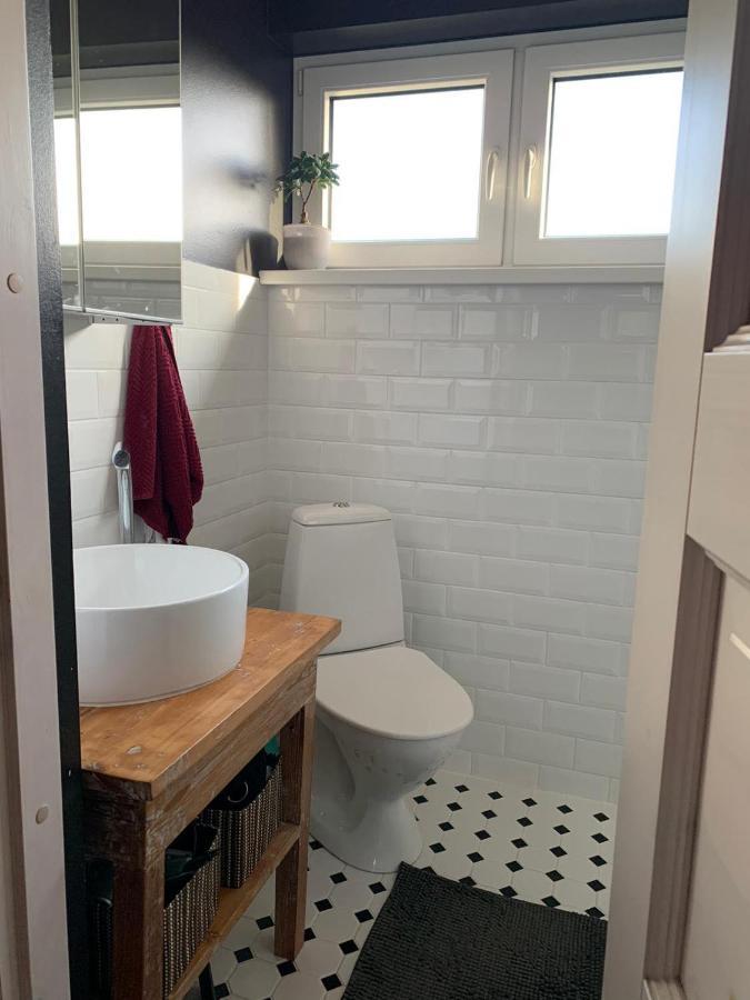 Modern Cozy 2 Bedroom Apartment Near City Center 페르누 외부 사진